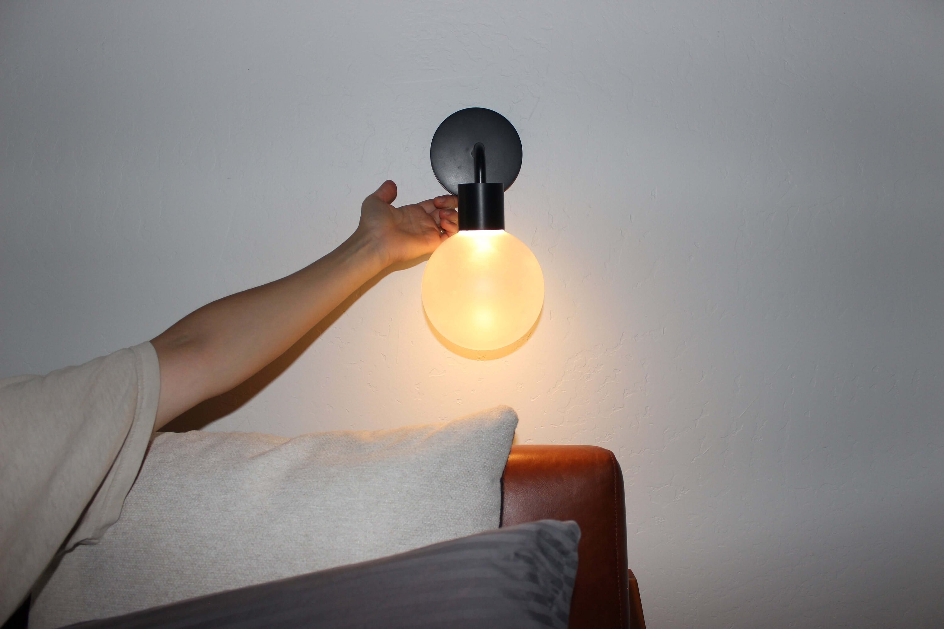 Poplight provides 3 color temperature options that can be set to set the vibe